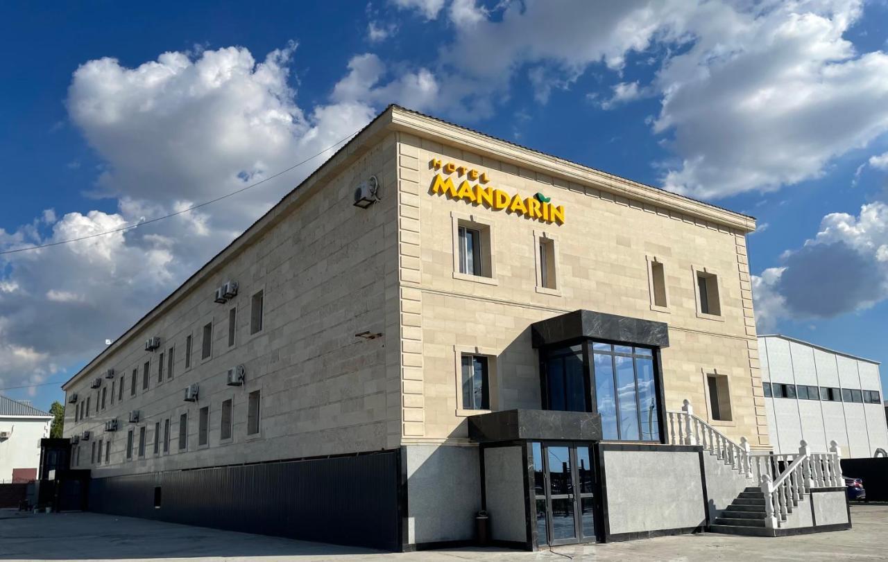 Hotel Mandarin Atyraū Екстериор снимка